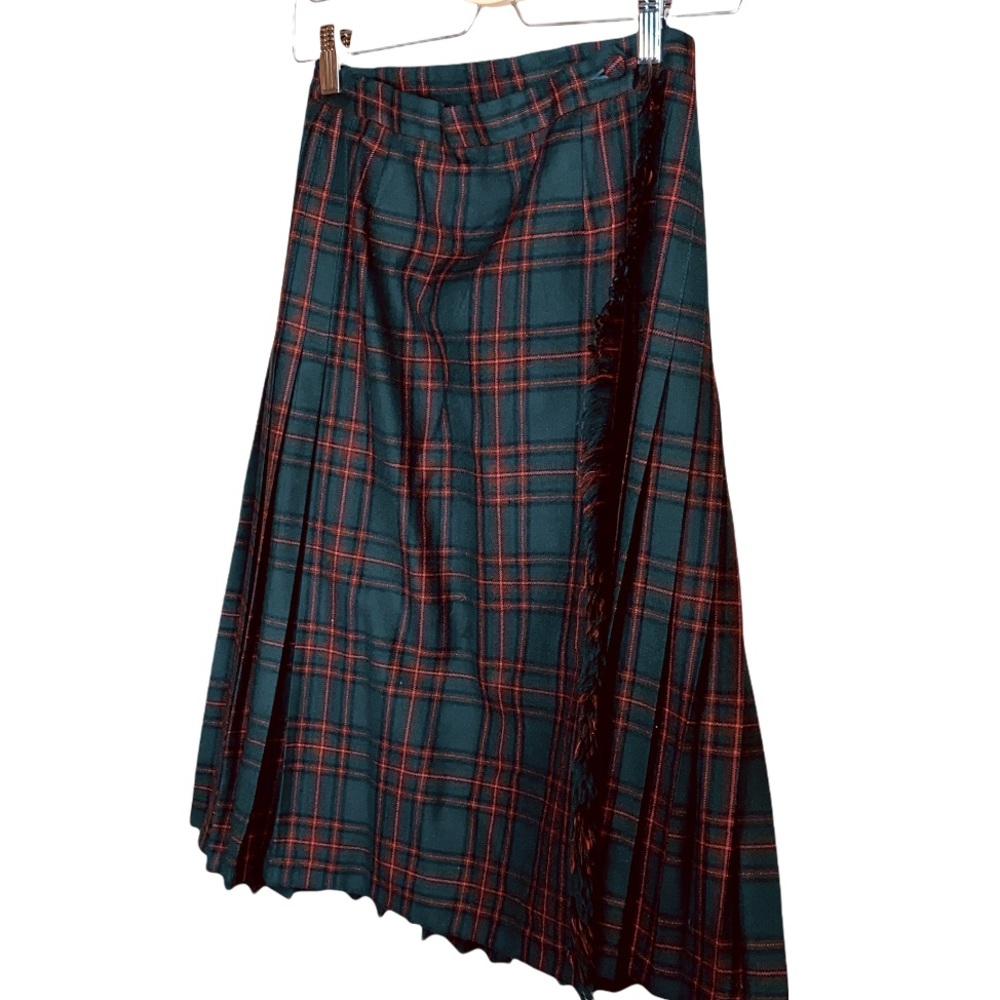 Vintage Highland Queen Red Green Plaid Tartan Holiday Skirt High-Waisted Pleated